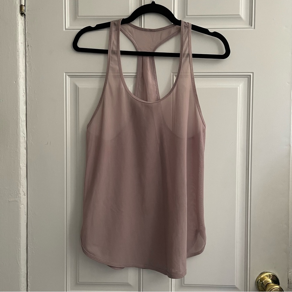 Lululemon. 105 Singlet‎ *Mesh Size 4